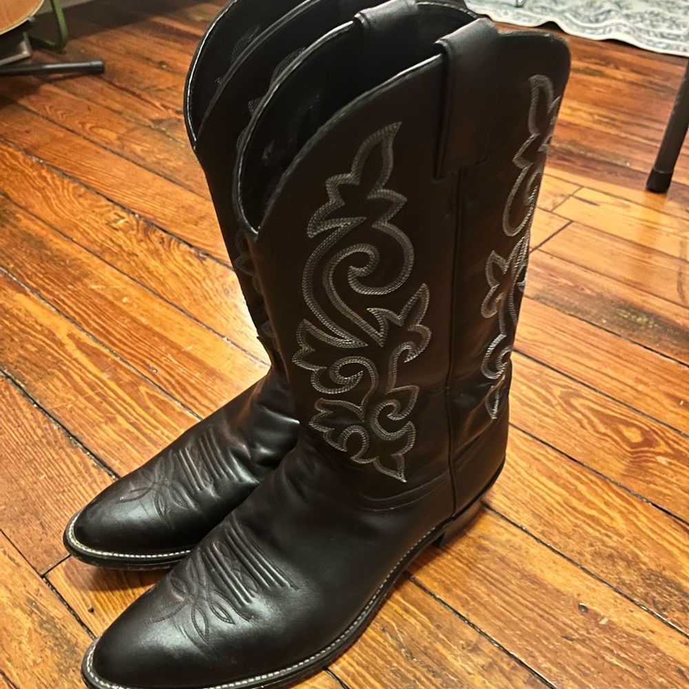 Justin Black Buck 13” Cowboy Boots